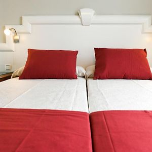 Habitación con 2 Camas Individuales